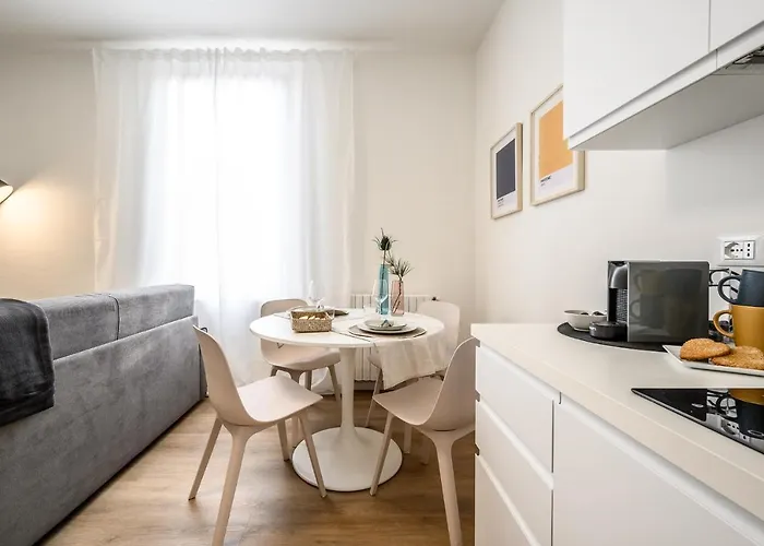 Emilia Young Apartament
